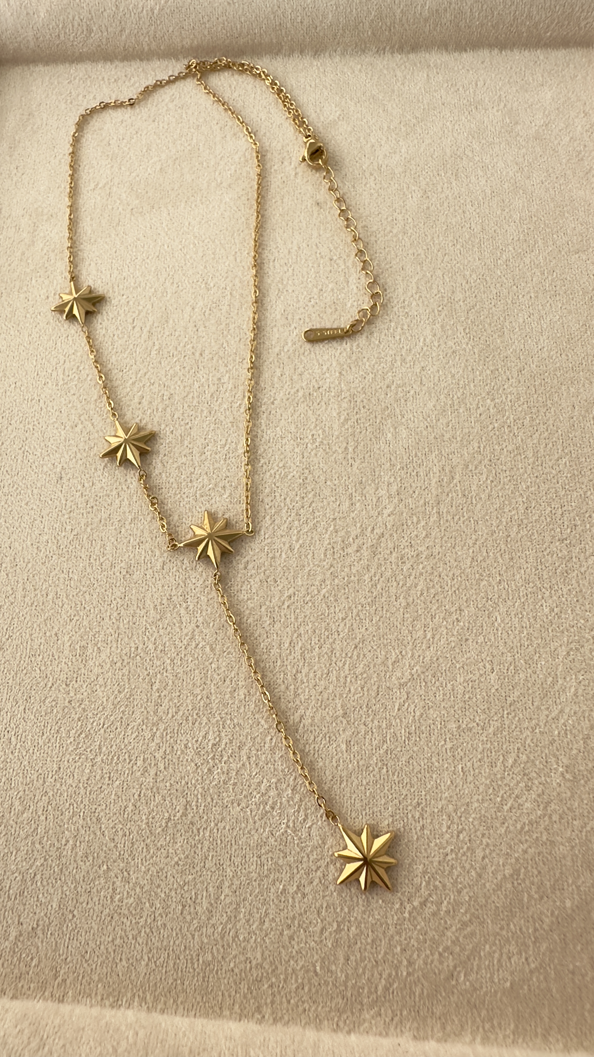 Yıldız Sallantılı Gold Çelik Kolye