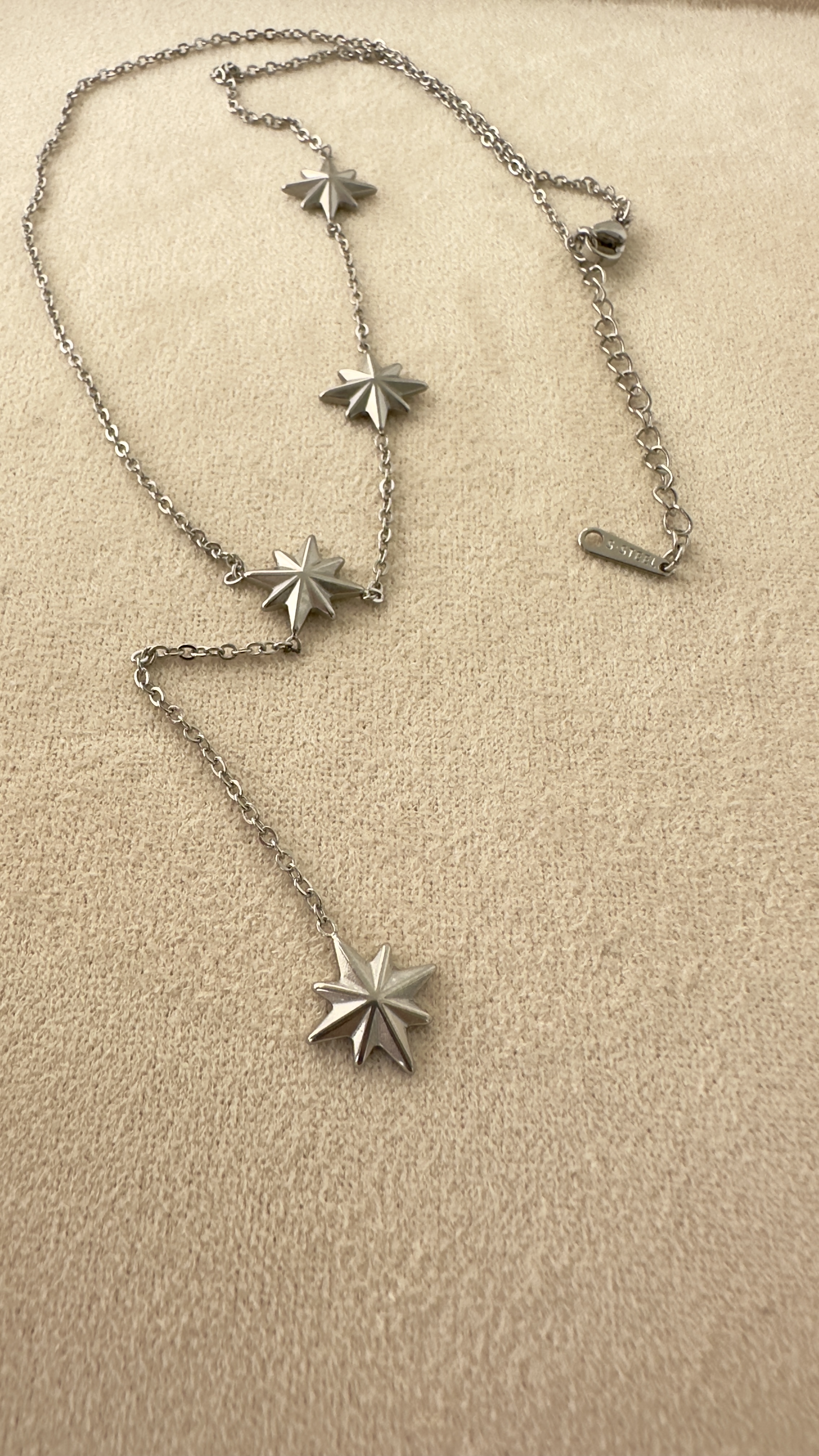 Yıldız Sallantılı Silver Çelik Kolye