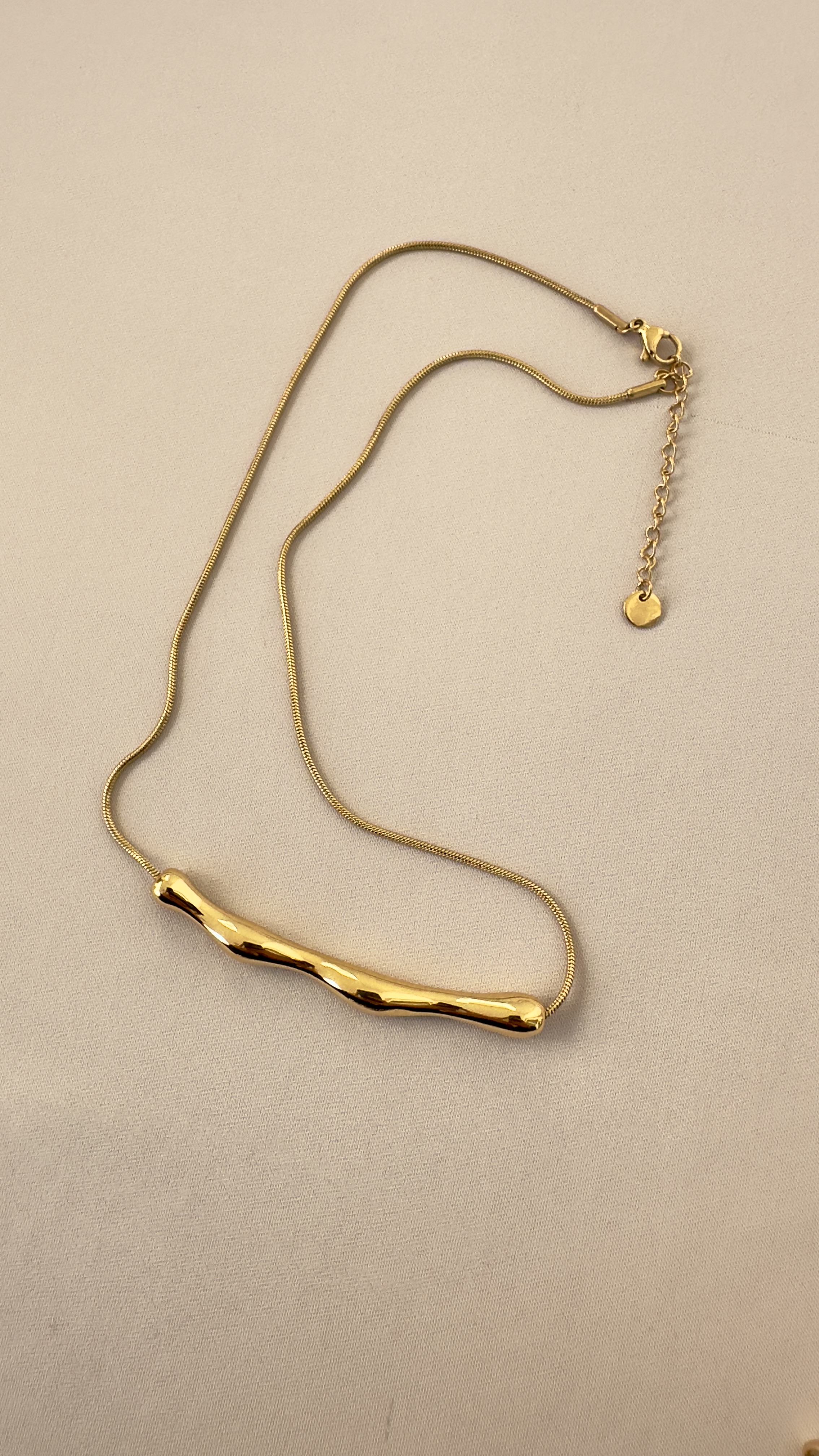 Yatay Uç Gold Çelik Kolye