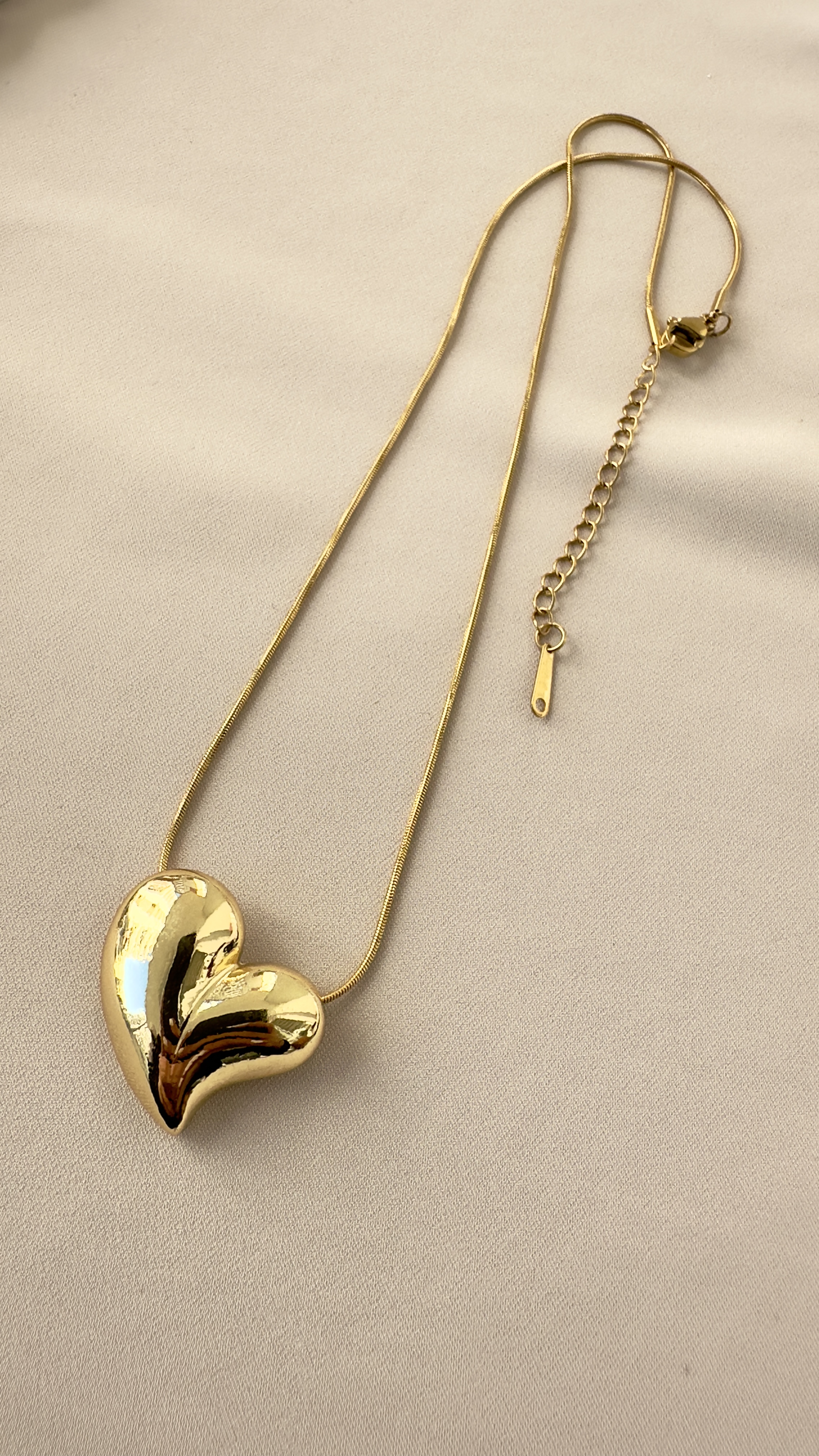 Şişko Kalp Gold Çelik Kolye