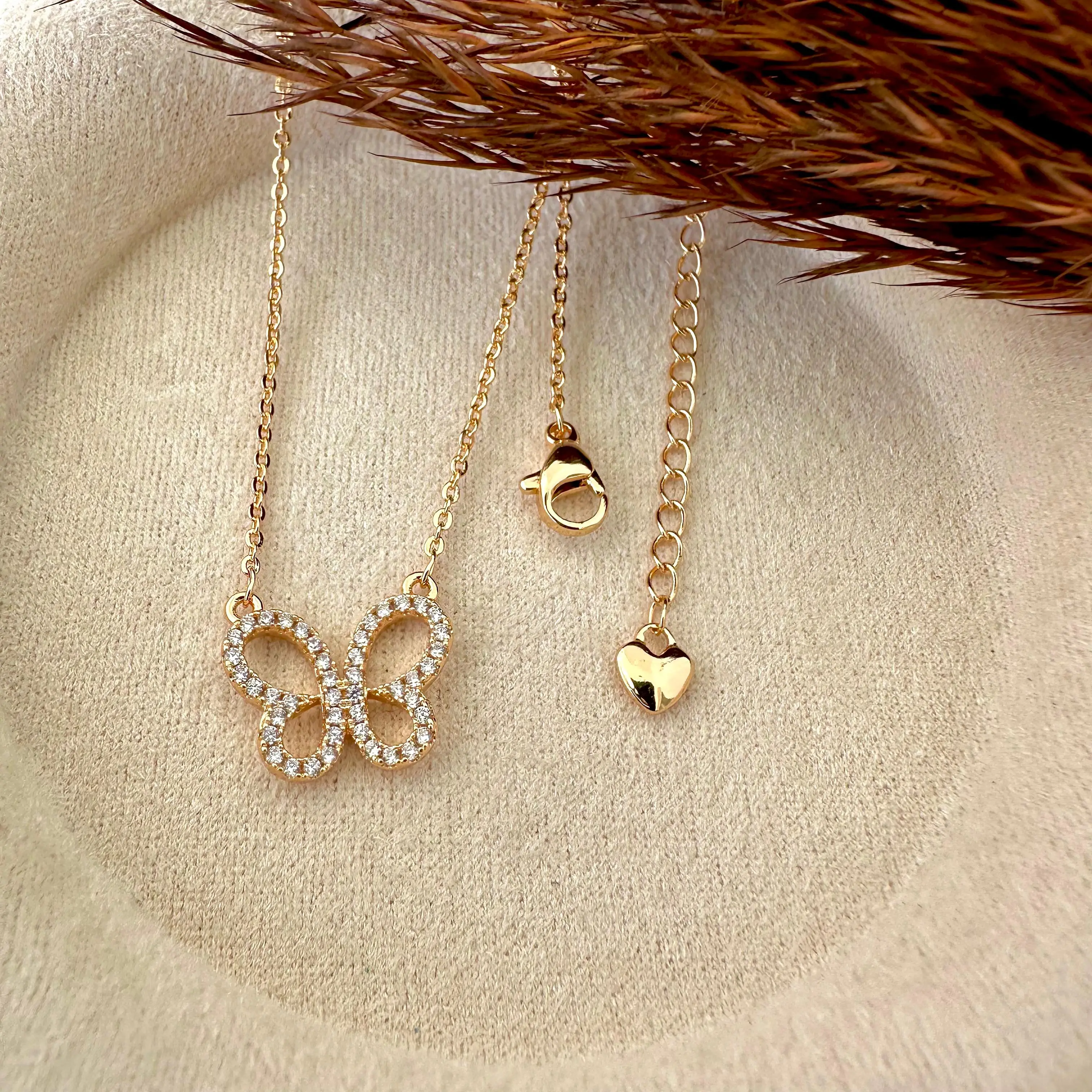 GY0003 Gold İçi Boş Kelebek Kolye