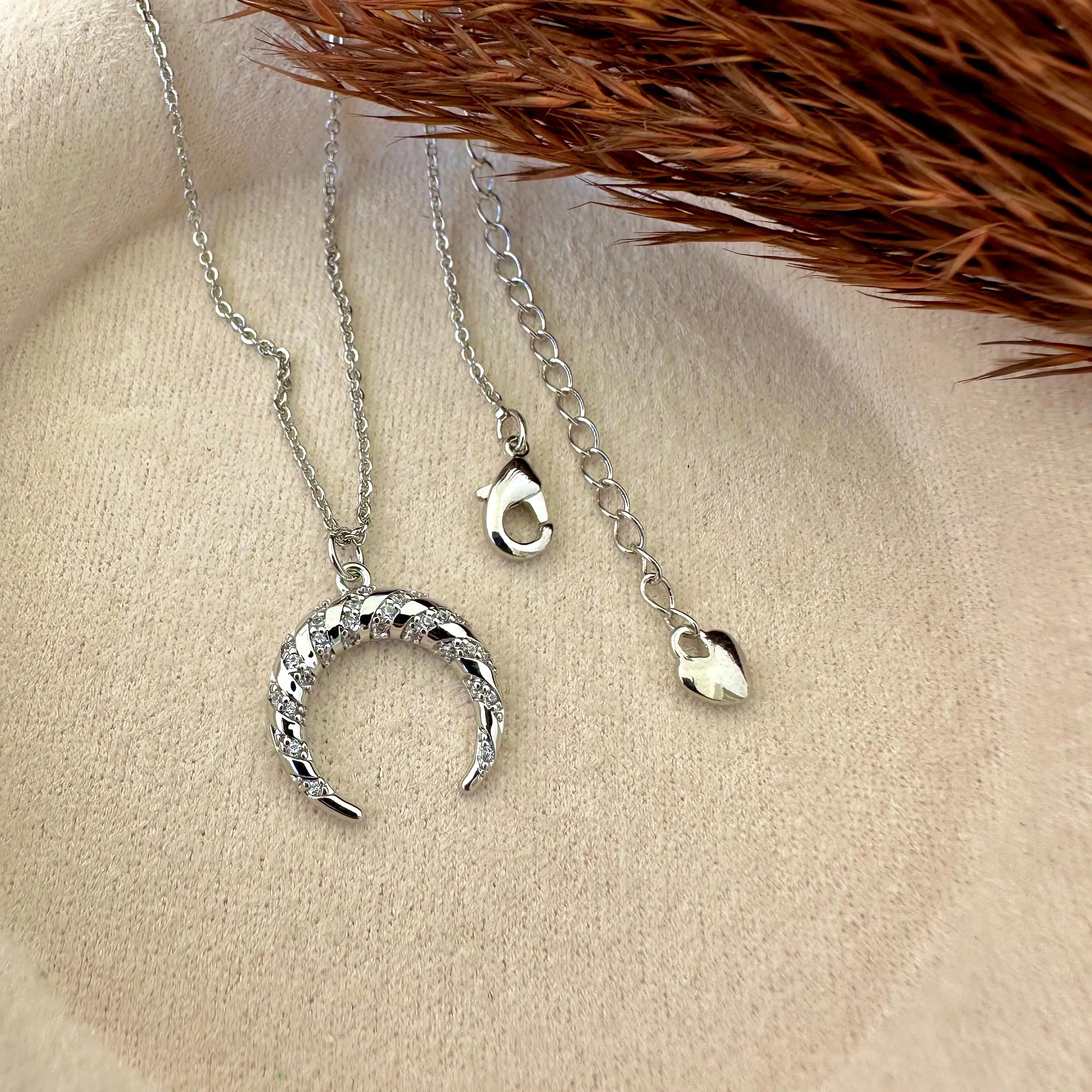 GY0006 Silver Hilal Taşlı Kolye