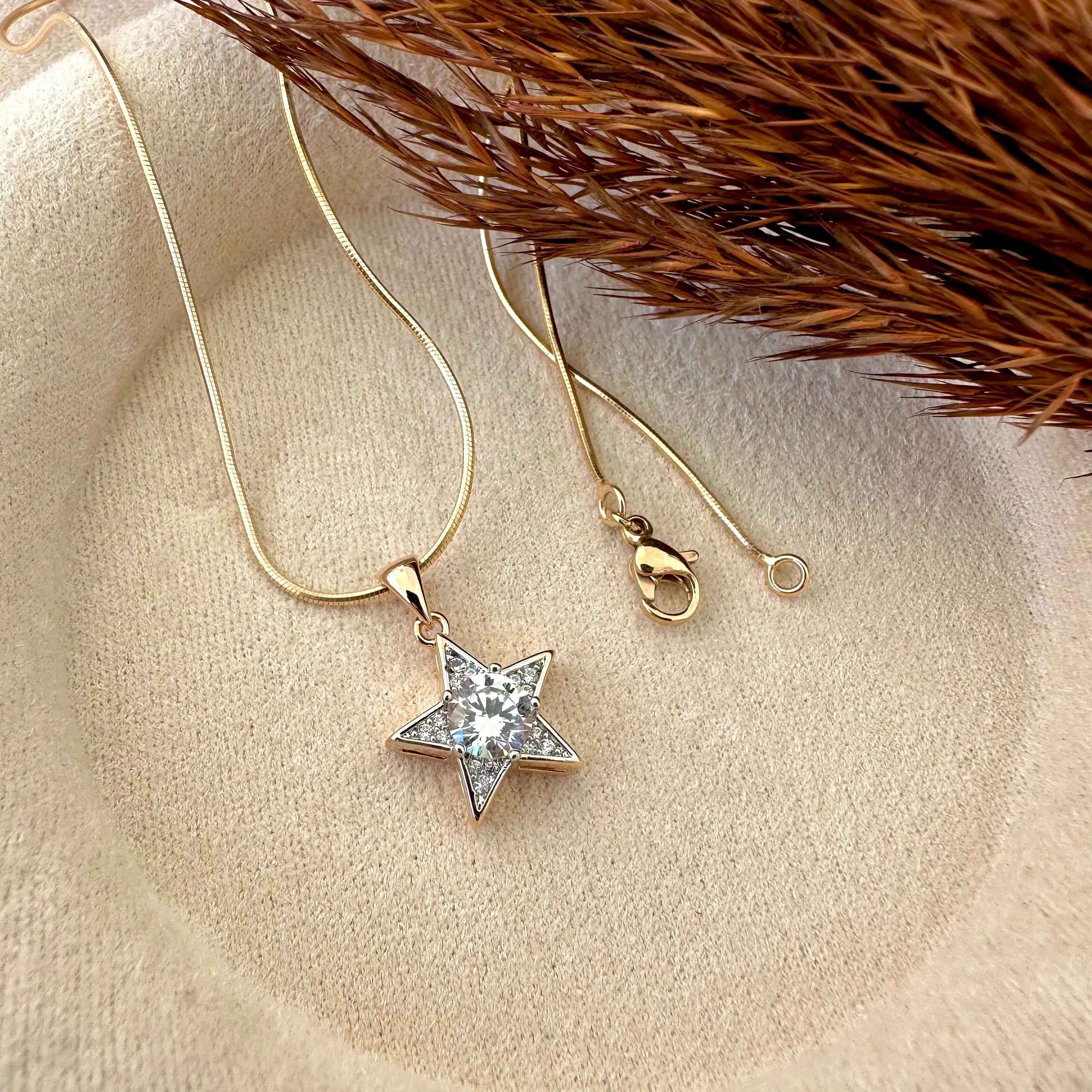 GY0014 Gold Taşlı Yıldız Kolye