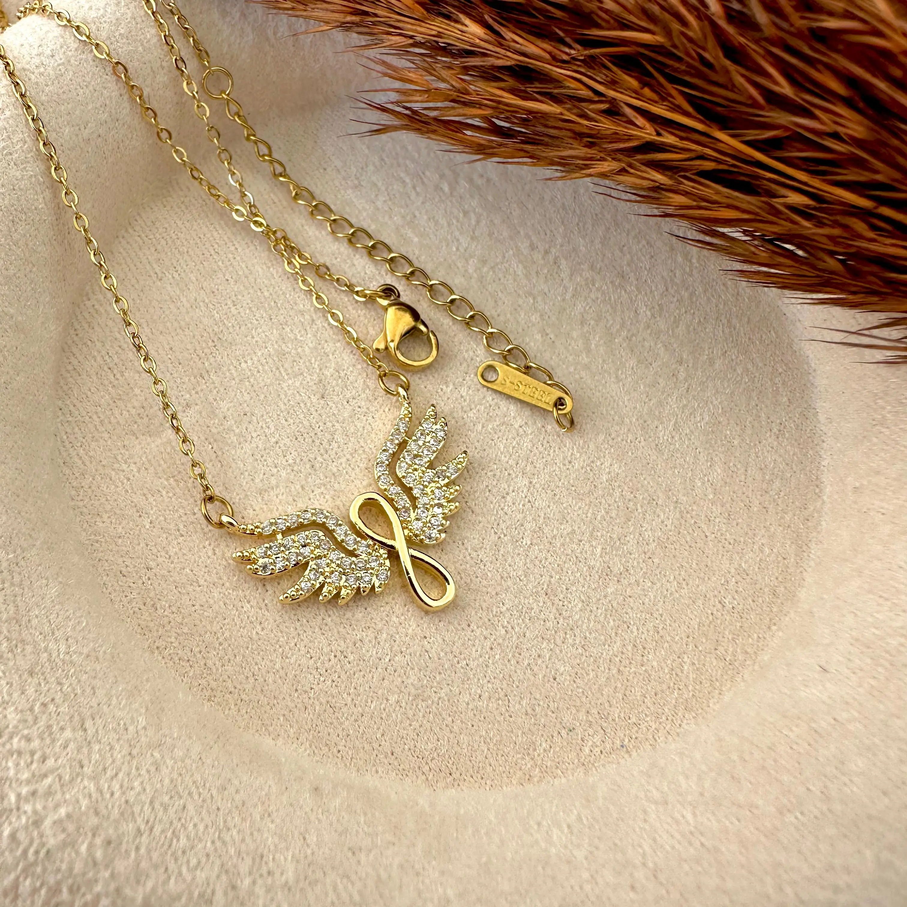 GY0034 Gold Sonsuzluk Melek Kanadı Taşlı Kolye