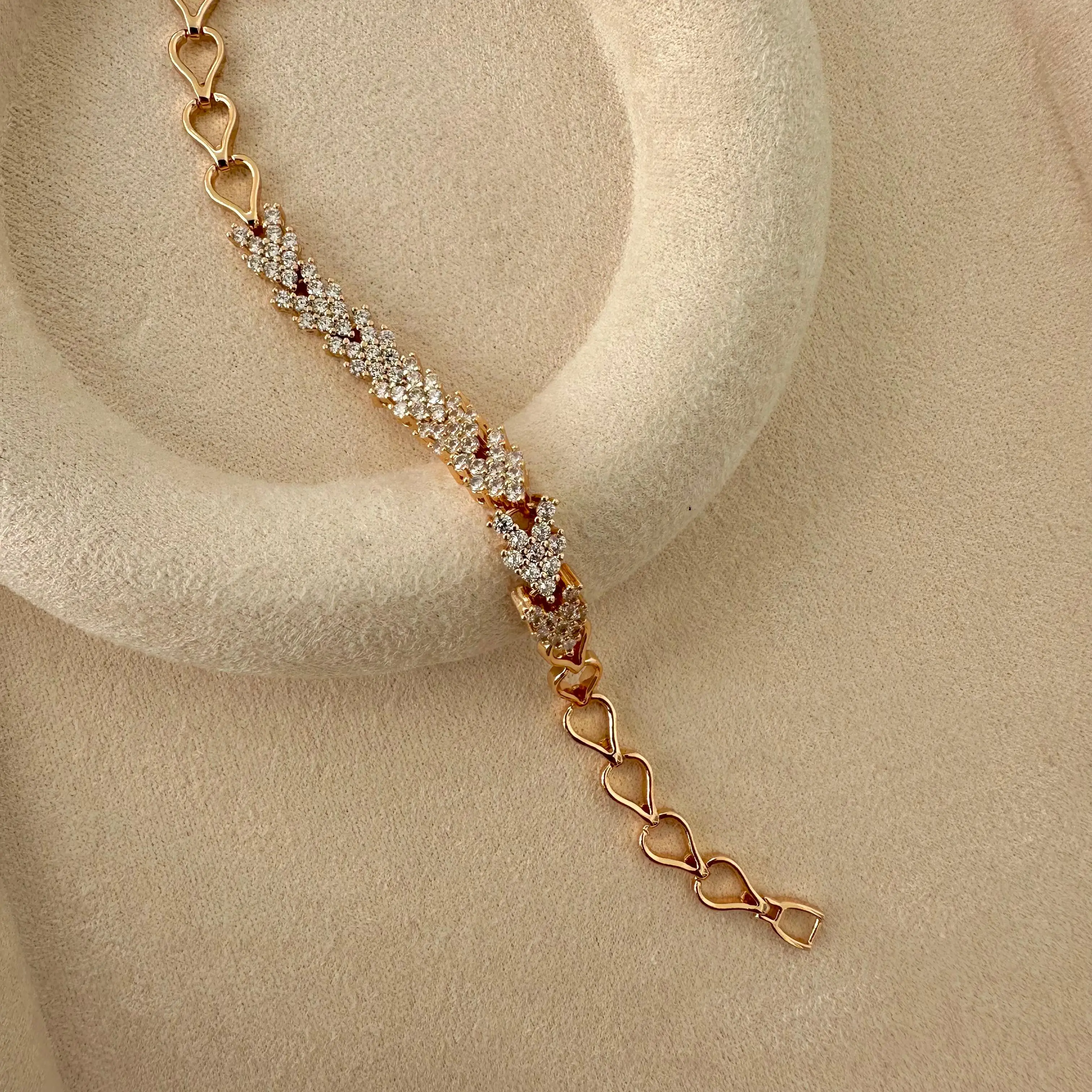 GY0096 Rose Gold Kalın Ok Model Bileklik