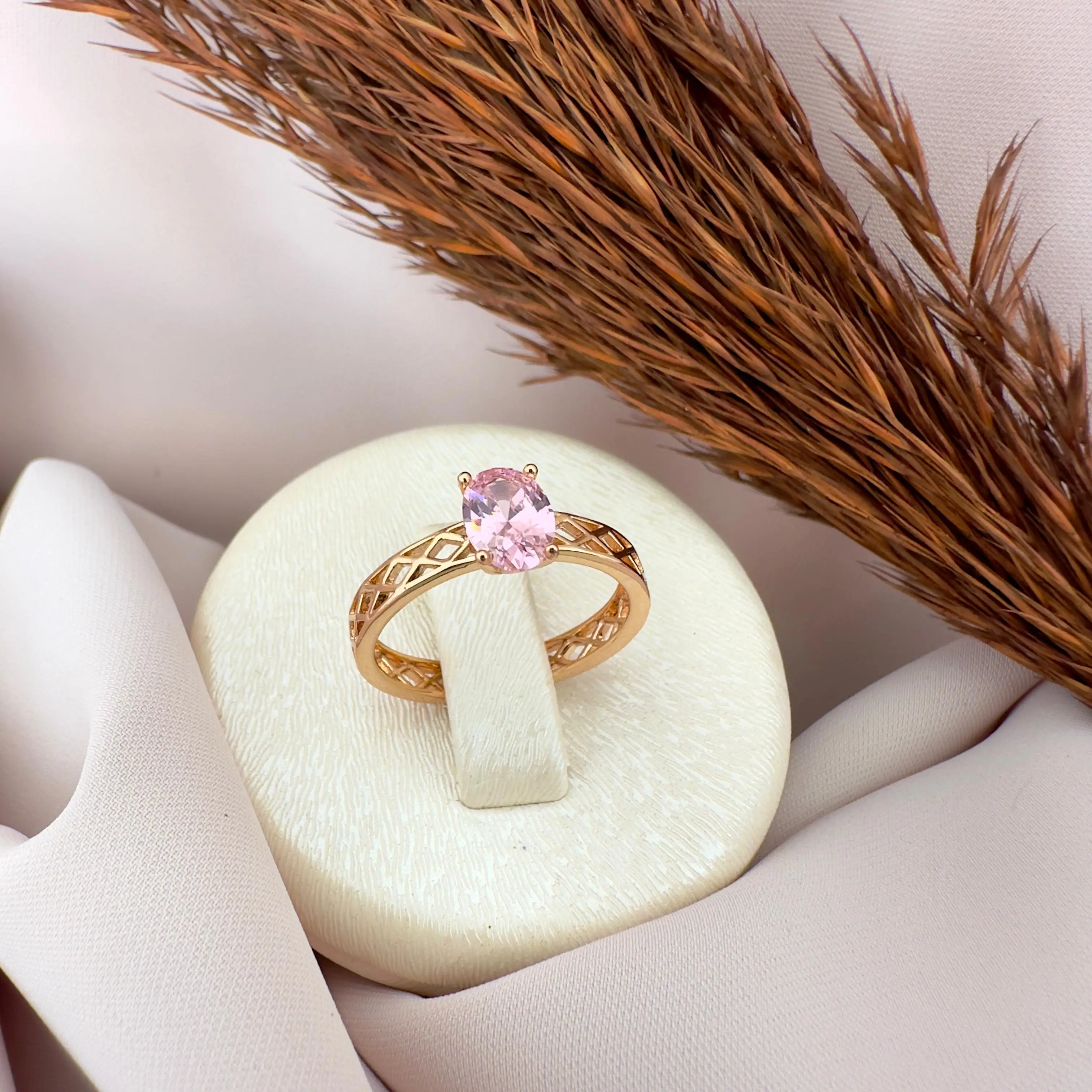 GY0028 Rose Gold Pembe Taş Yüzük