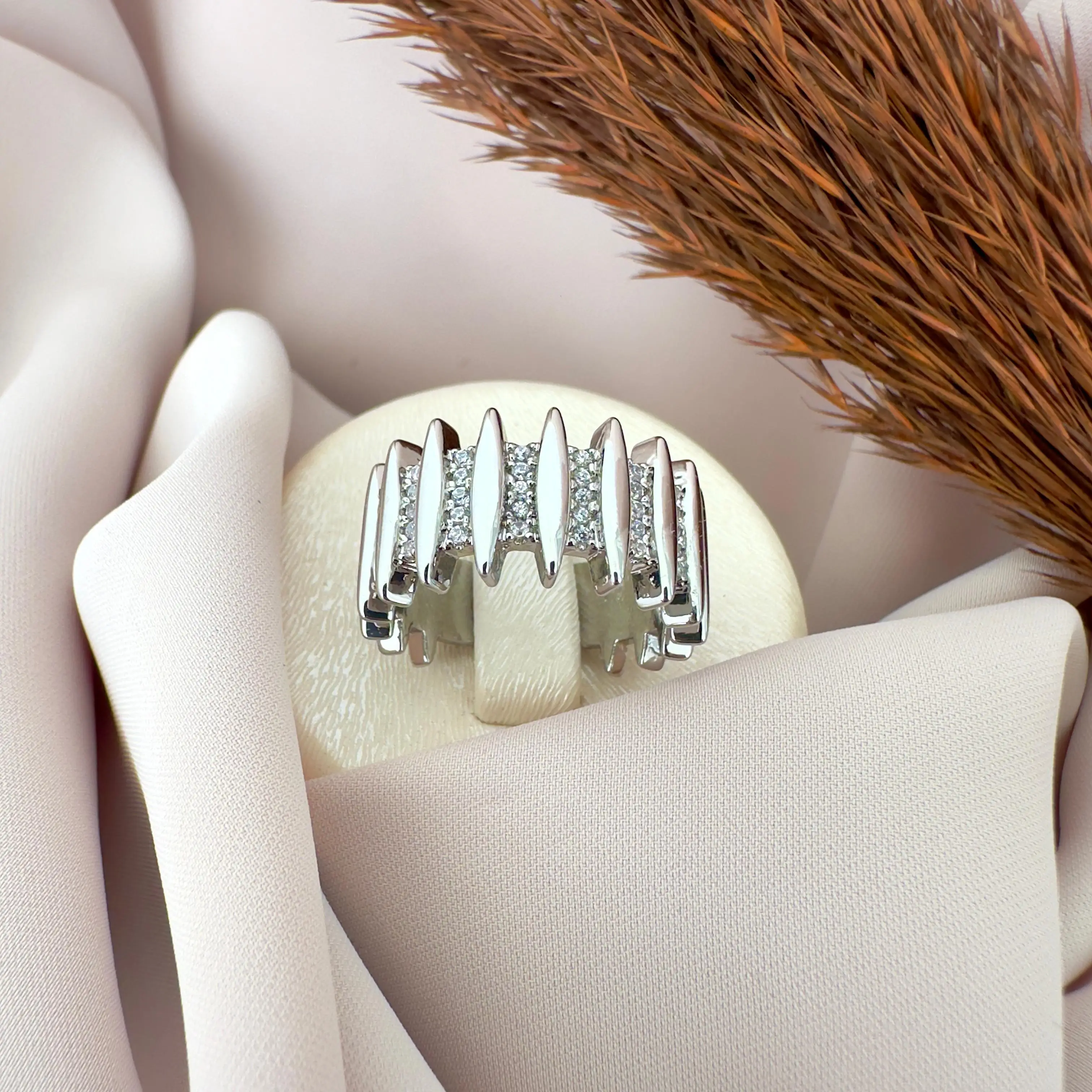 GY0047 Silver Taşlı Enli Yüzük