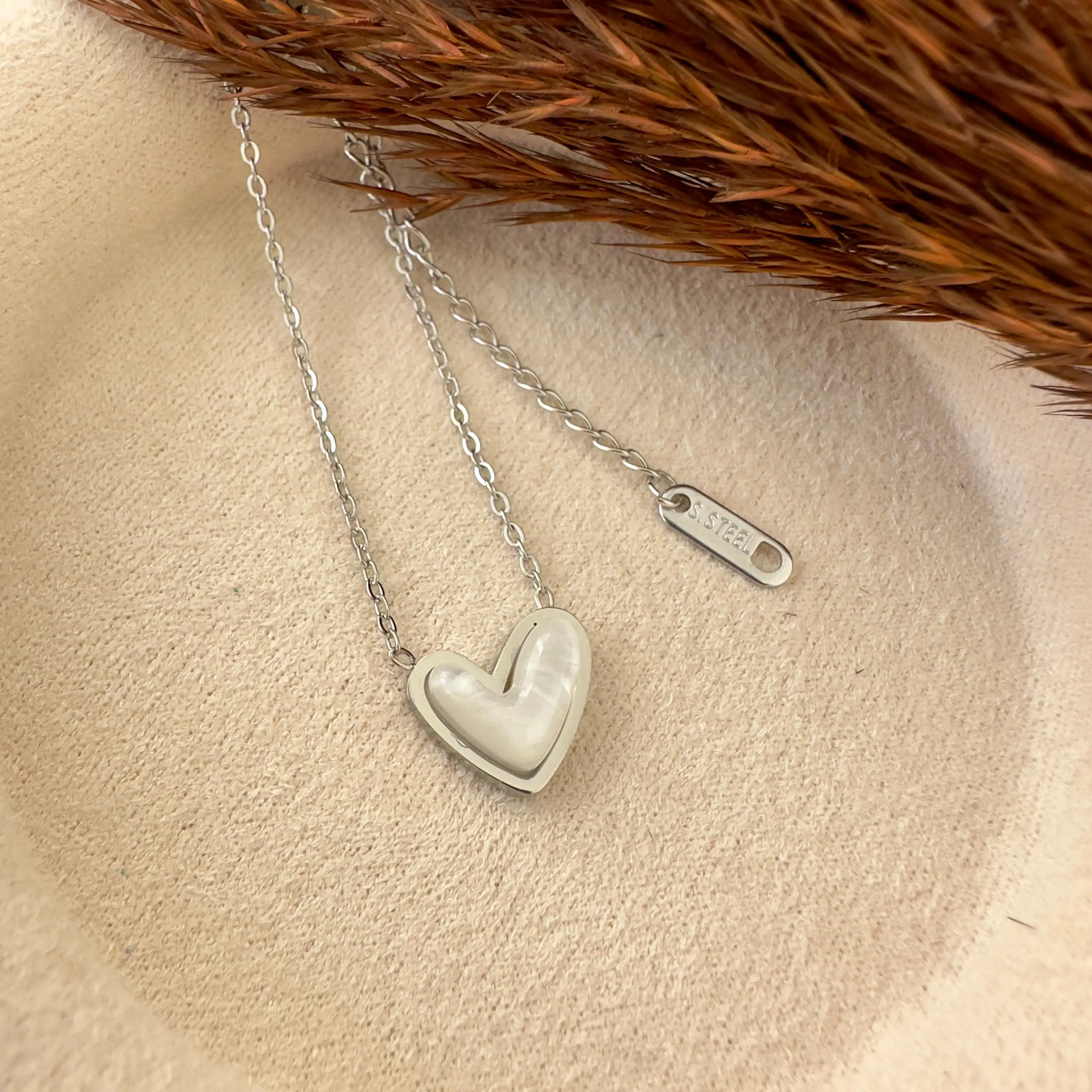 GY0049 Silver Sedef Dolgulu Kalp Kolye