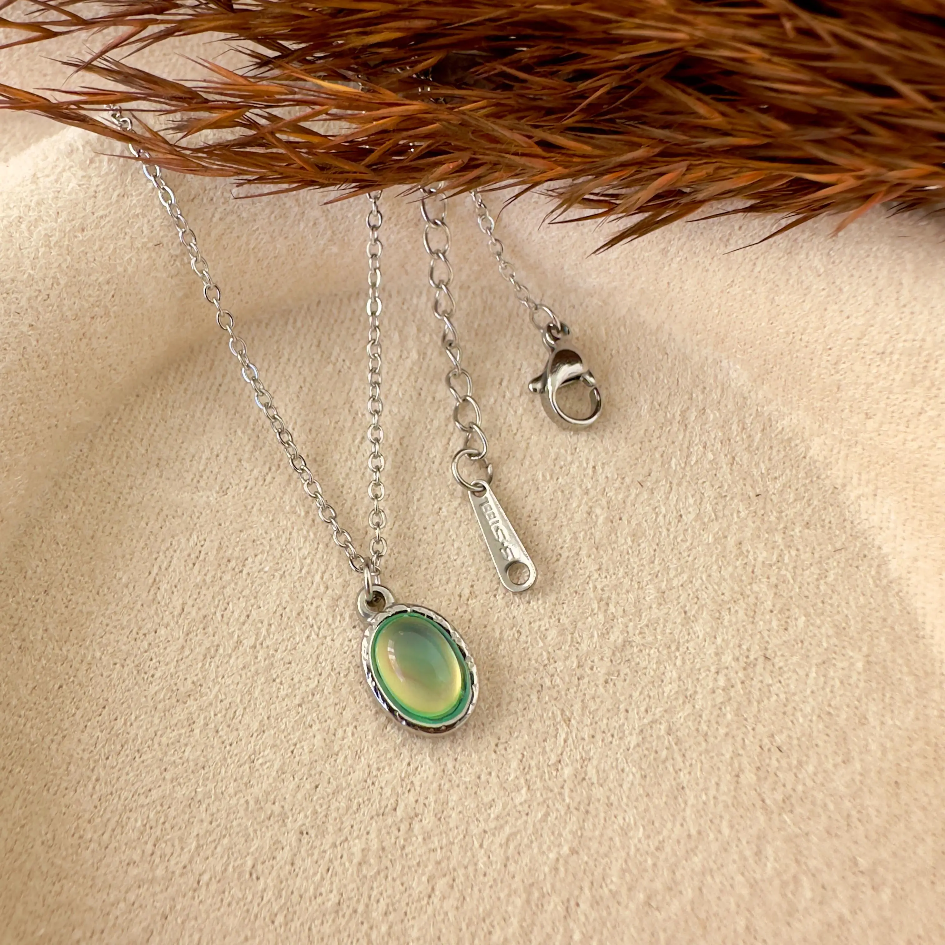 GY0072 Silver Yeşil Taş Uçlu Kolye