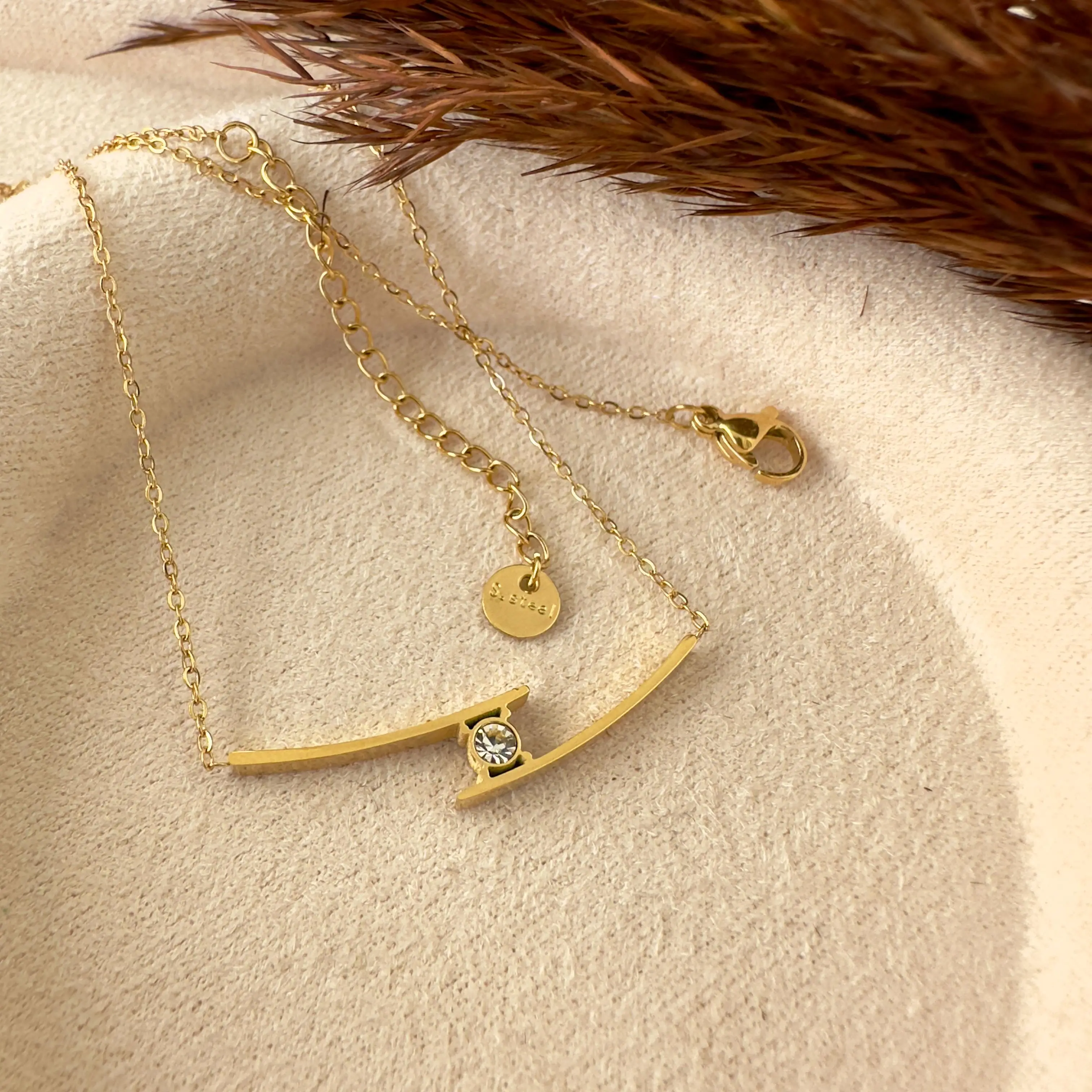 GY0079 Gold Tasarım Kolye