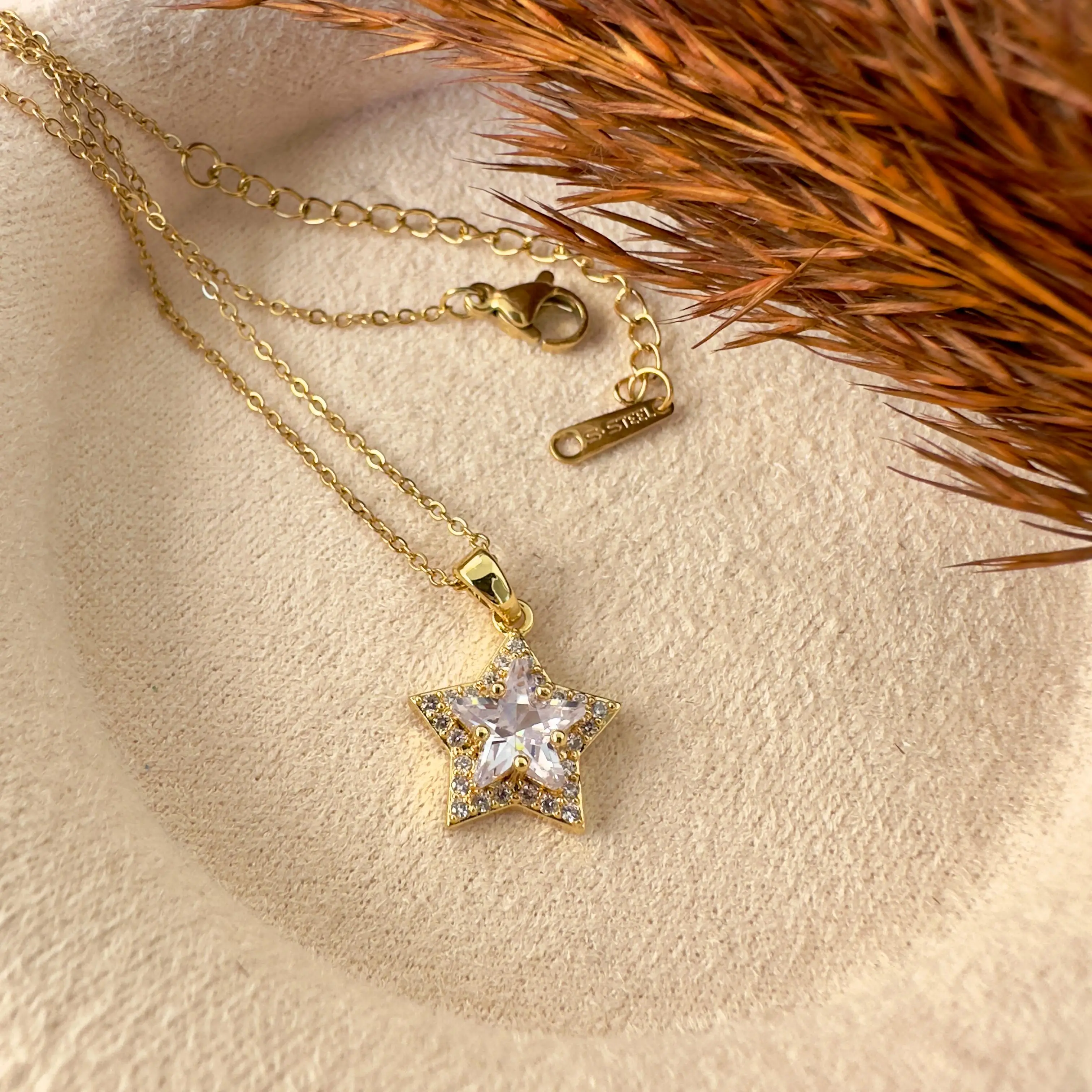 GY0101 Gold Taşlı Yıldız Kolye