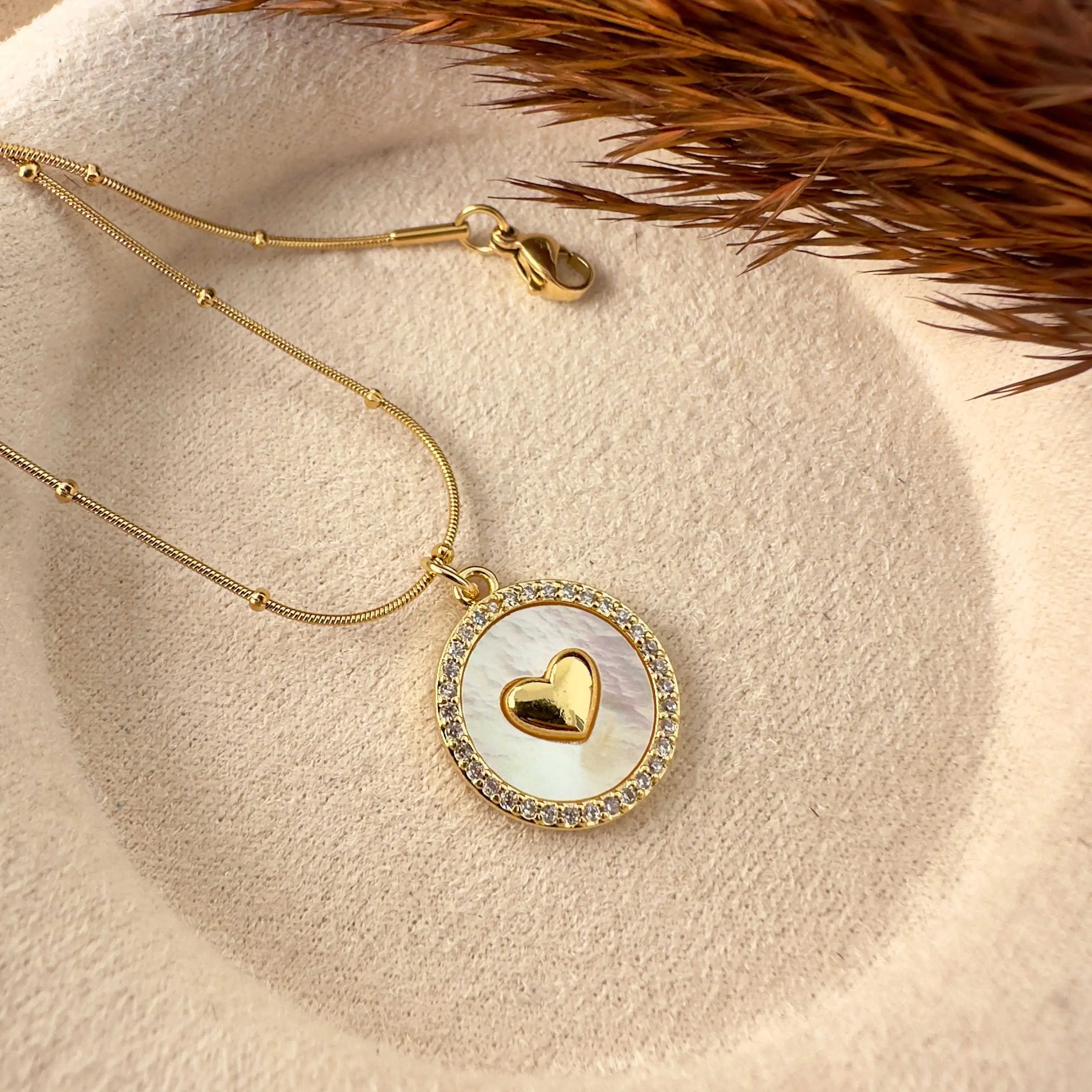 GY0113 Gold Sedef içi Kalp Kolye