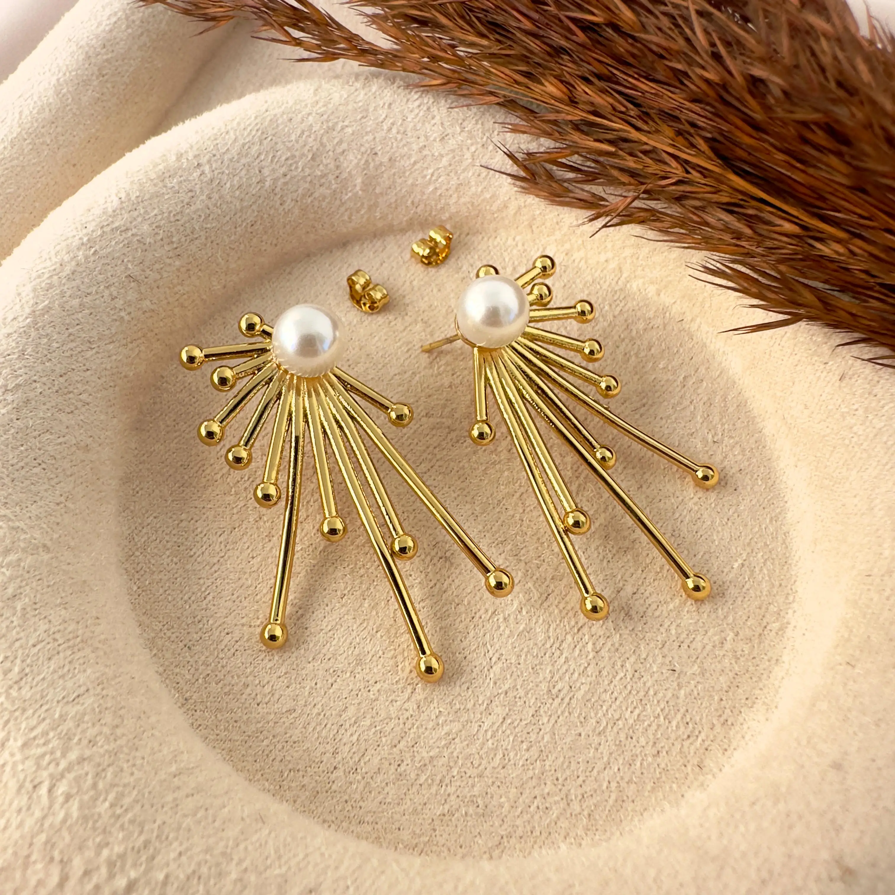 GY0005 Gold İnci Yıldız Küpe