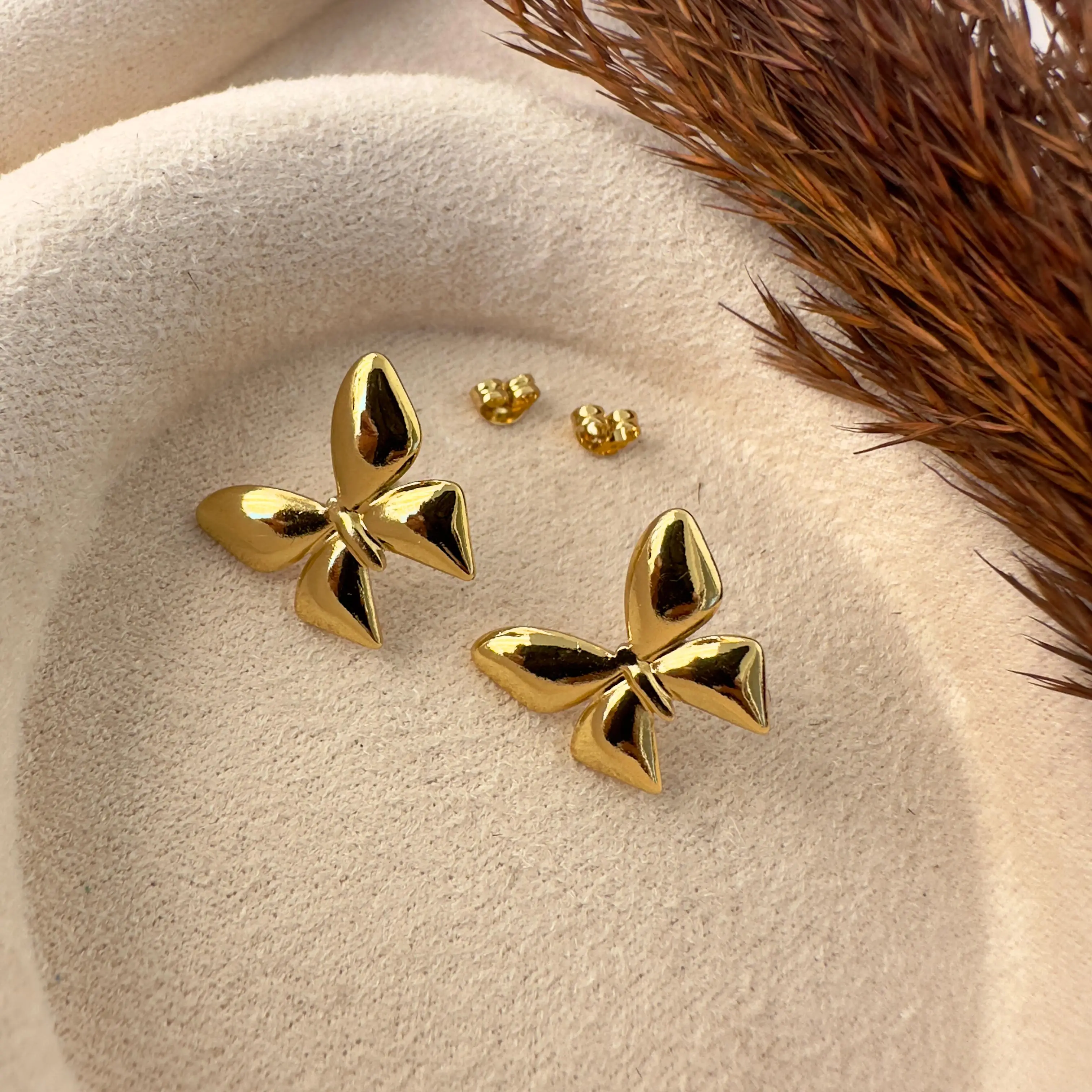 GY0007 Gold Kelebek Metal Küpe