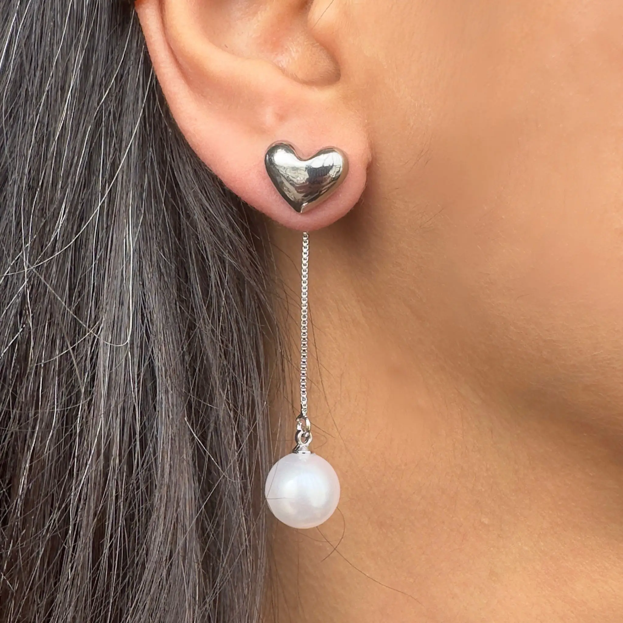 Zincir Uzantılı Kalp ve İnci Silver Küpe