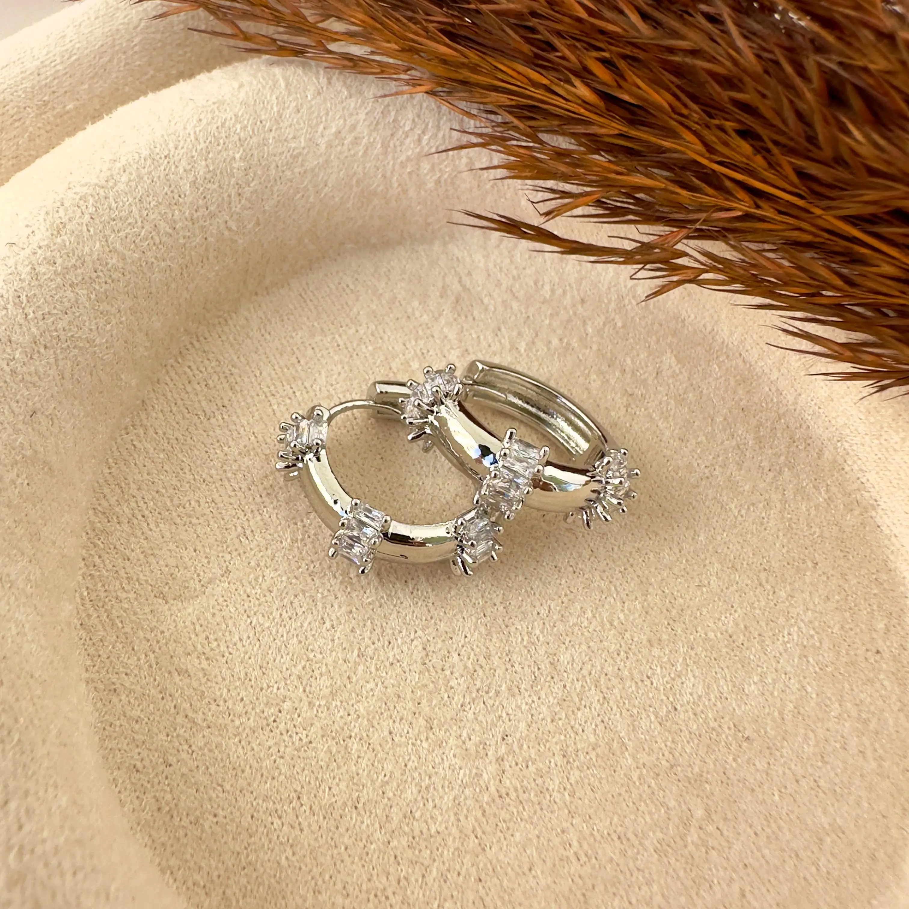 GY0038 Silver Üç Boğum Taş Küpe