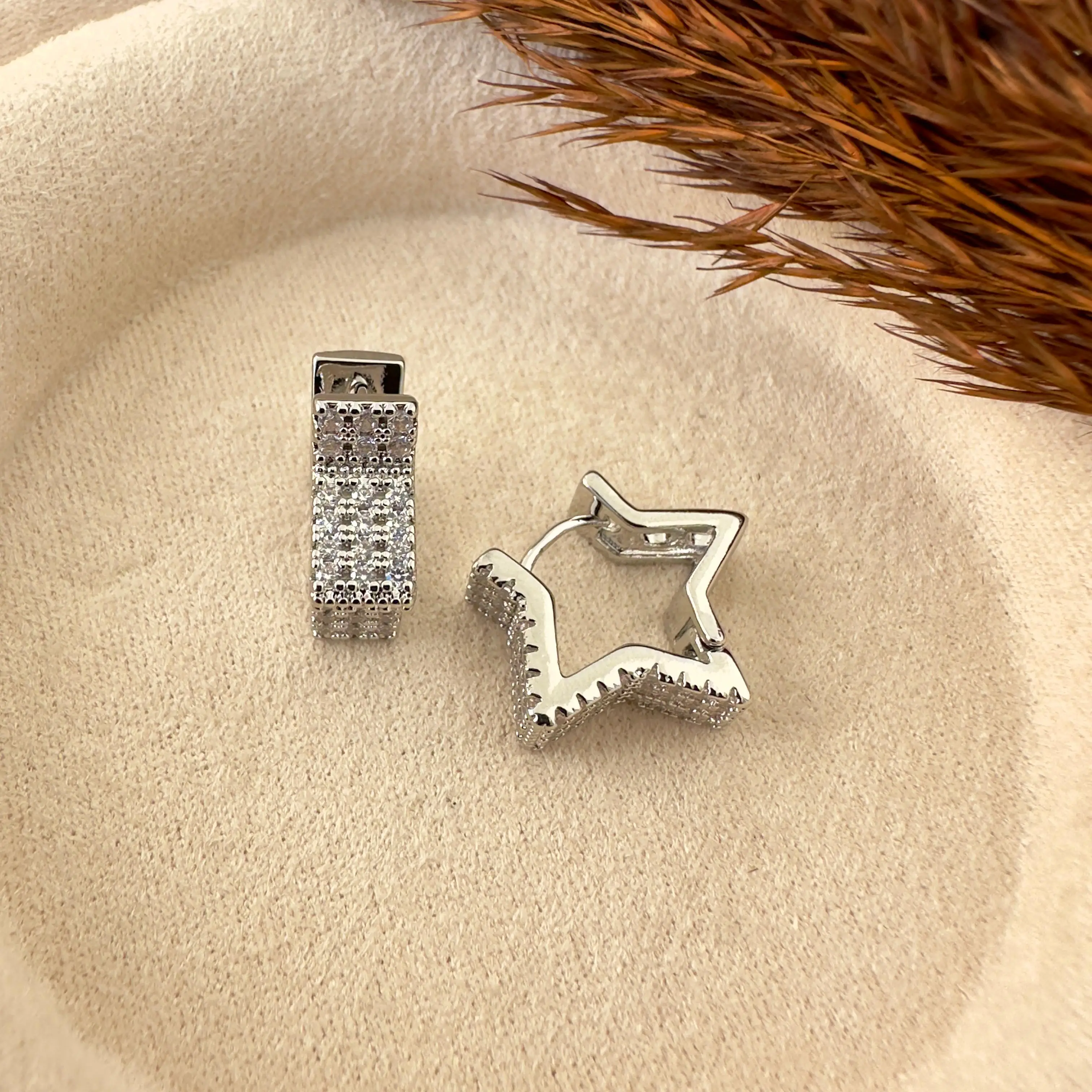 GY0062 Silver Üç Sıra Taşlı Yıldız Küpe