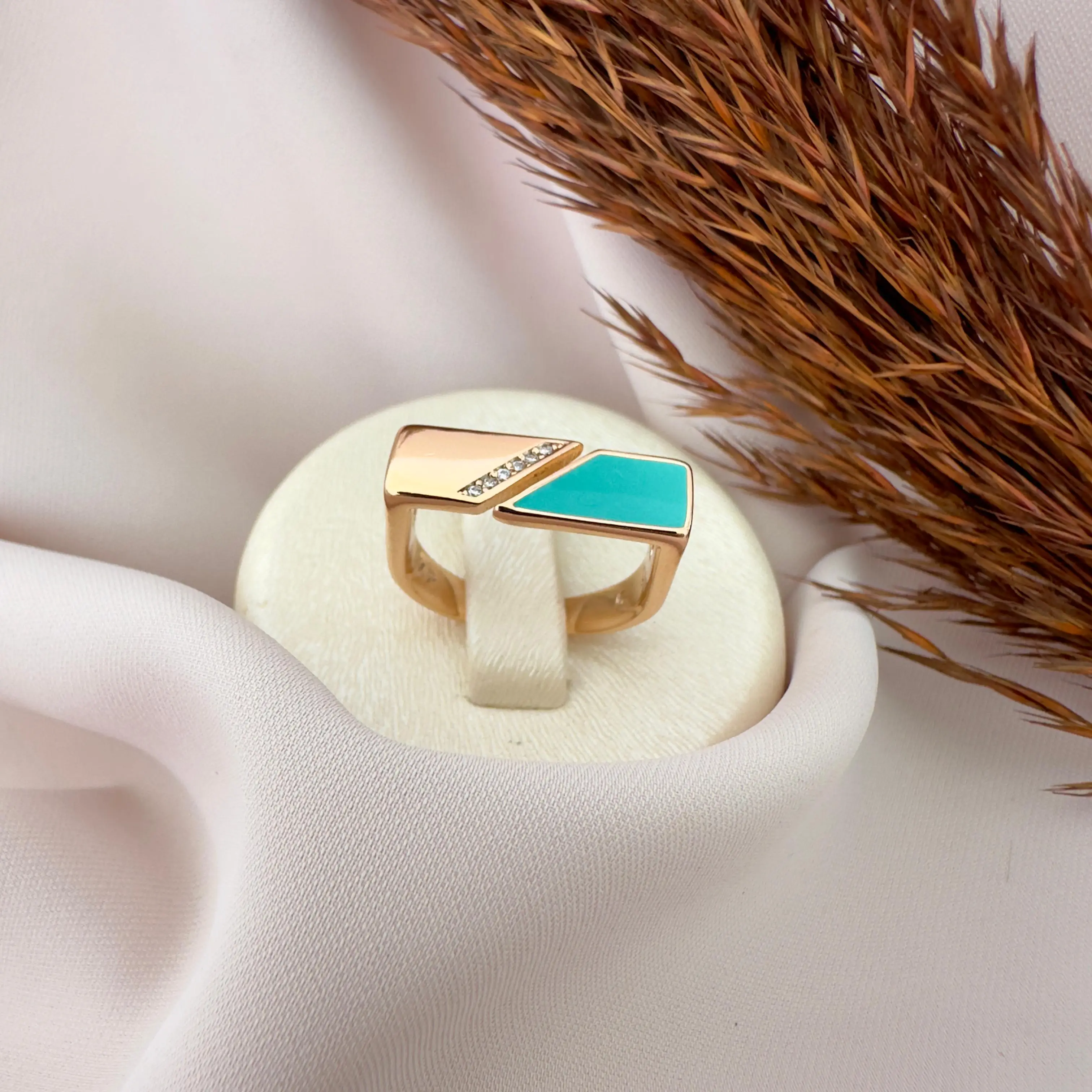 GY0052 Rose Gold Yeşil Detay Yüzük
