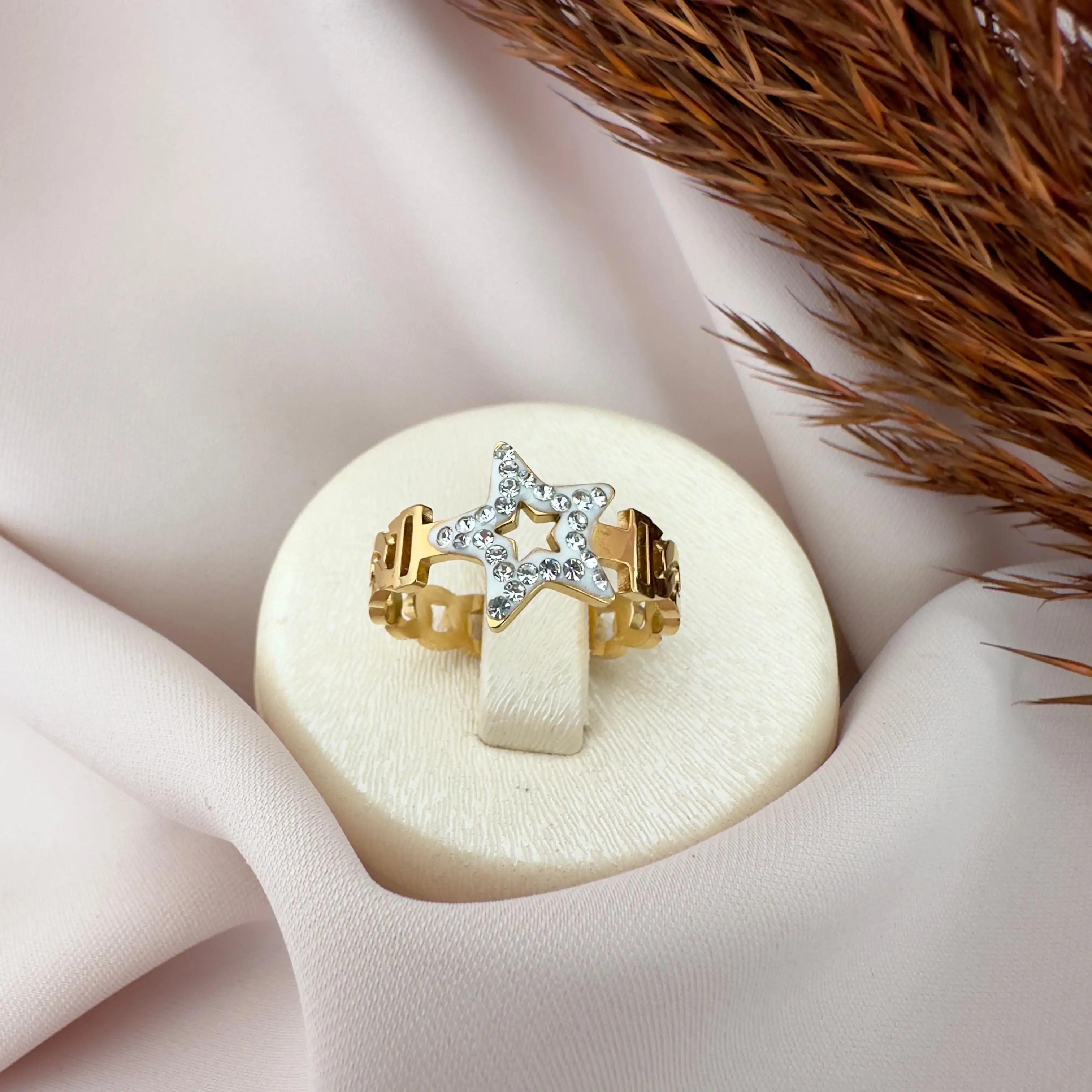 GY0073 Gold Yıldız Taşlı Yüzük