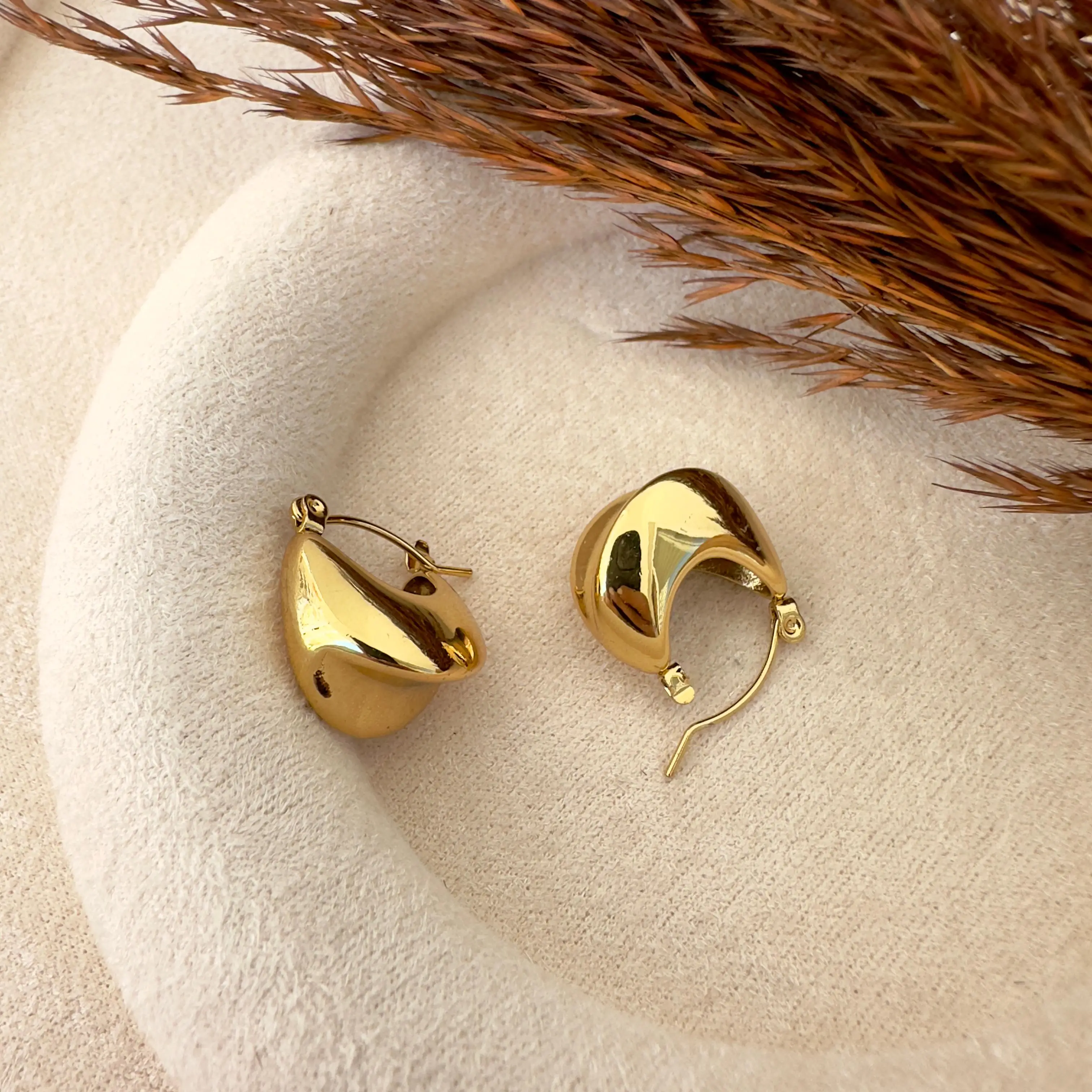 GY0130 Gold Enli Küpe