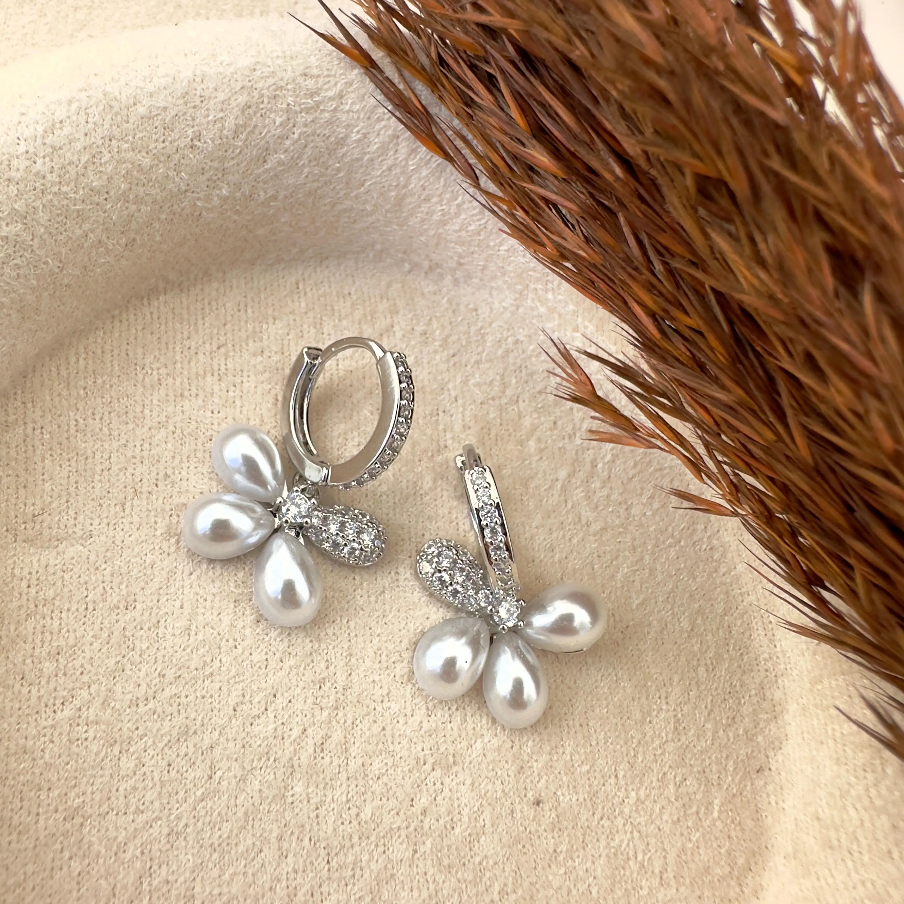 GY0149 Silver Çiçek Küpe