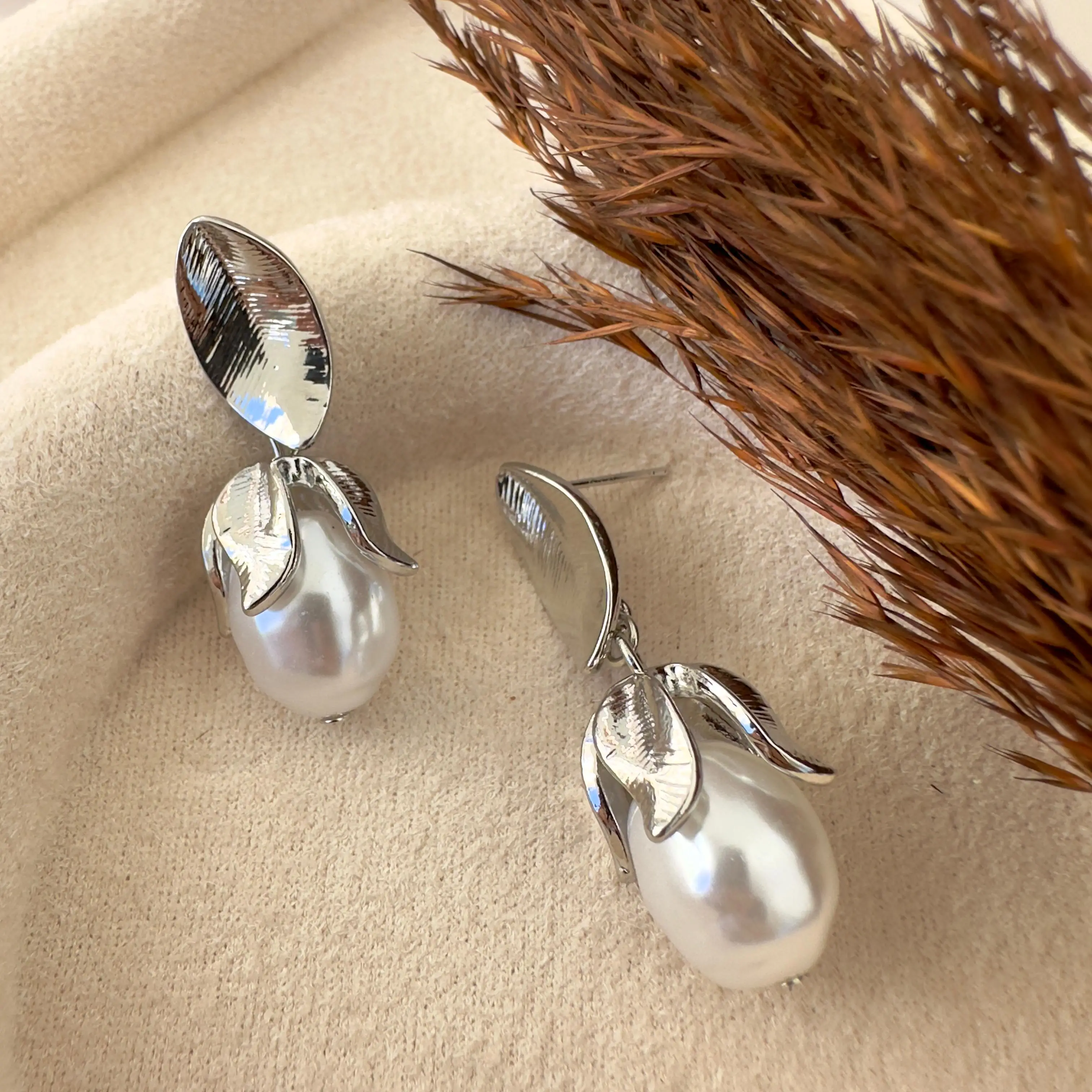 GY0163 Silver İnci Çiçek Küpe