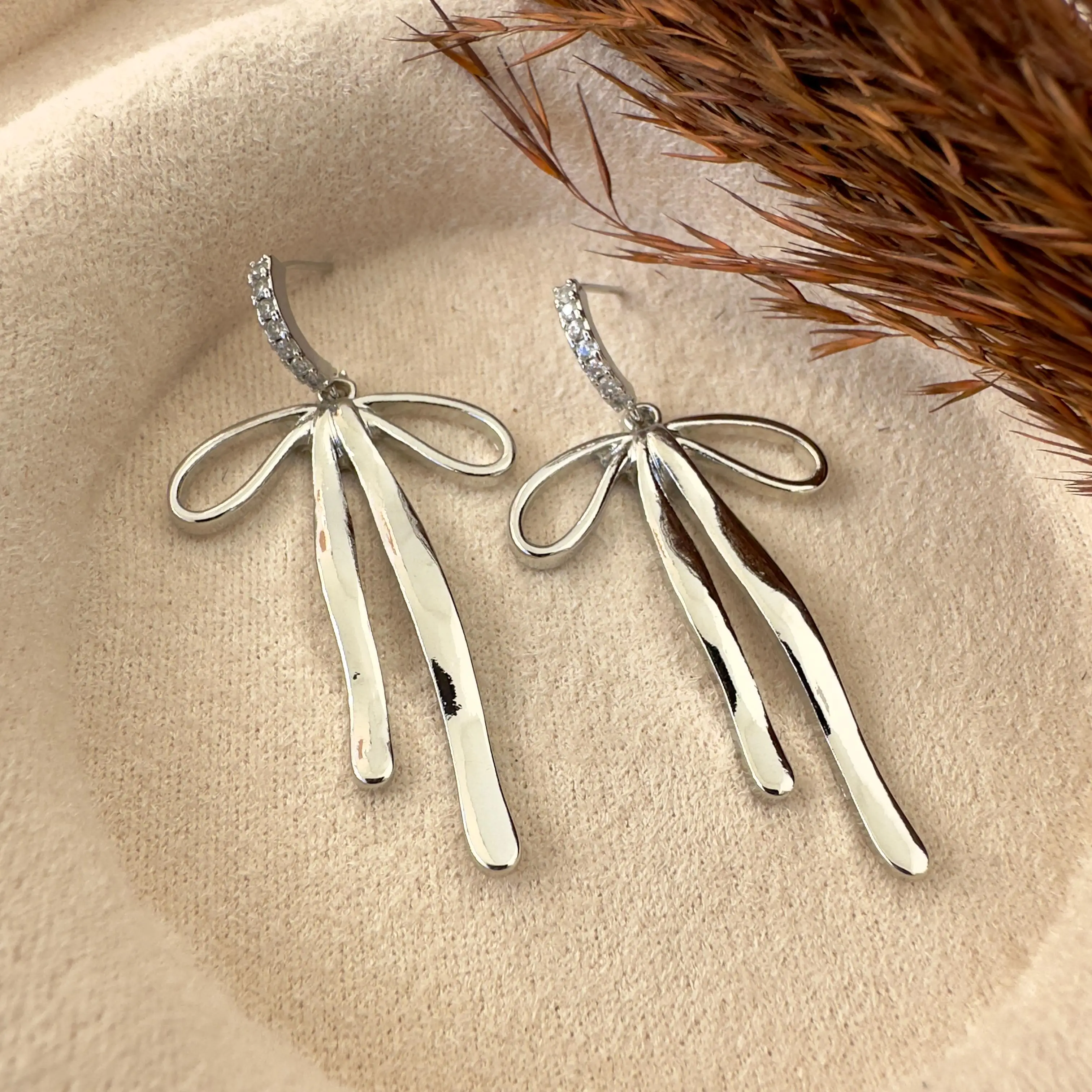 GY0173 Silver Sallantılı Fiyonk Küpe