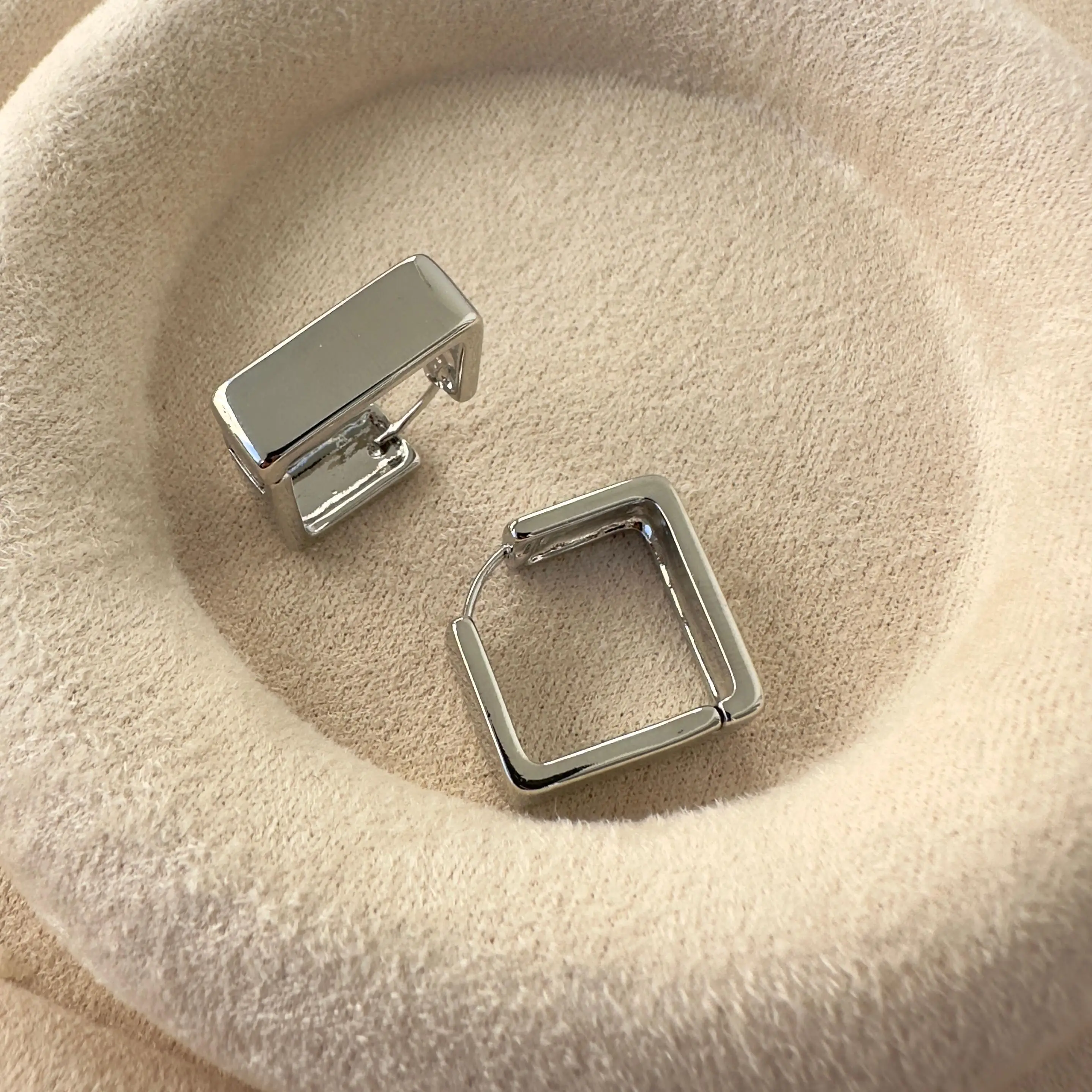 Kare Enli Silver Küpe