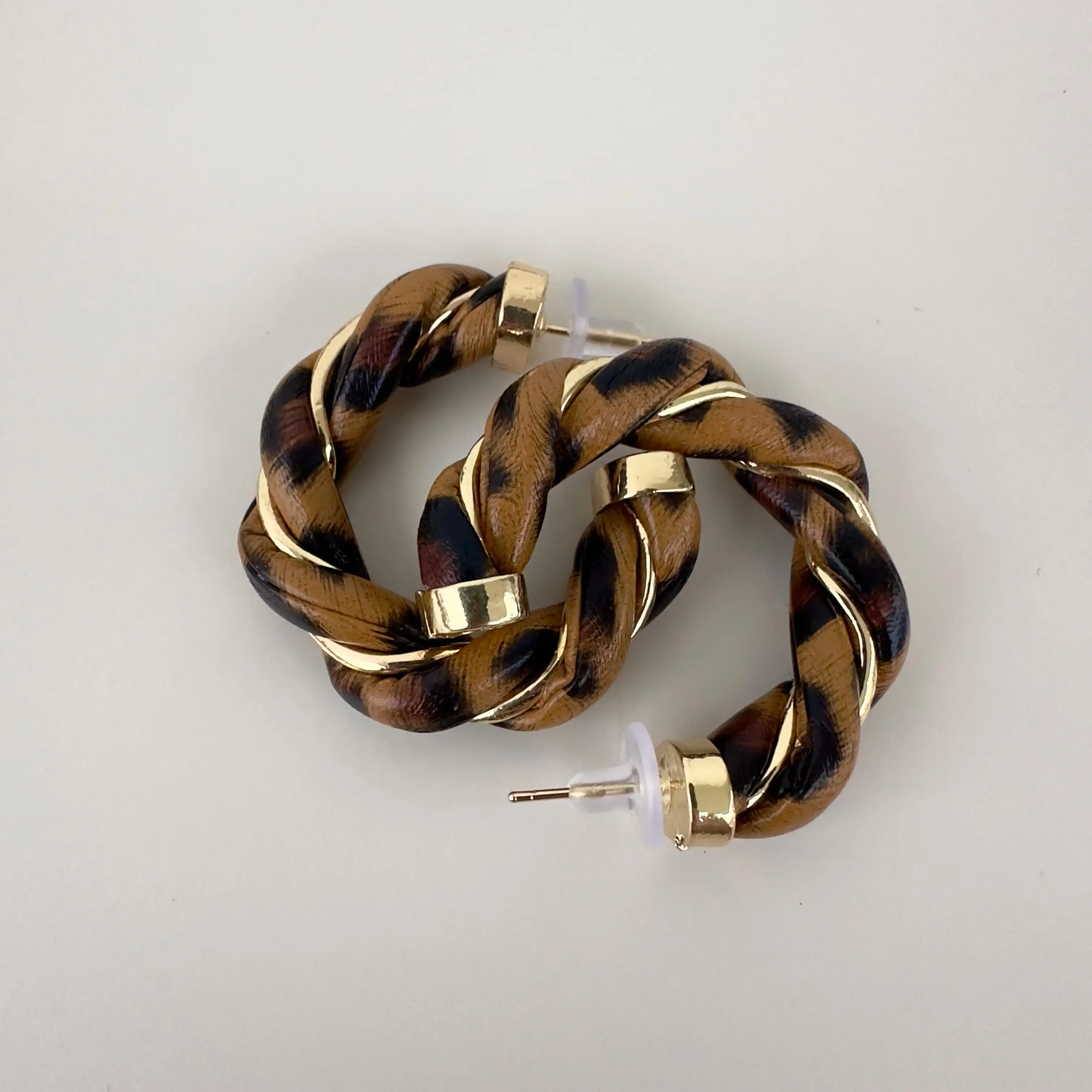 GY0211 Gold Halka Leopar Küpe