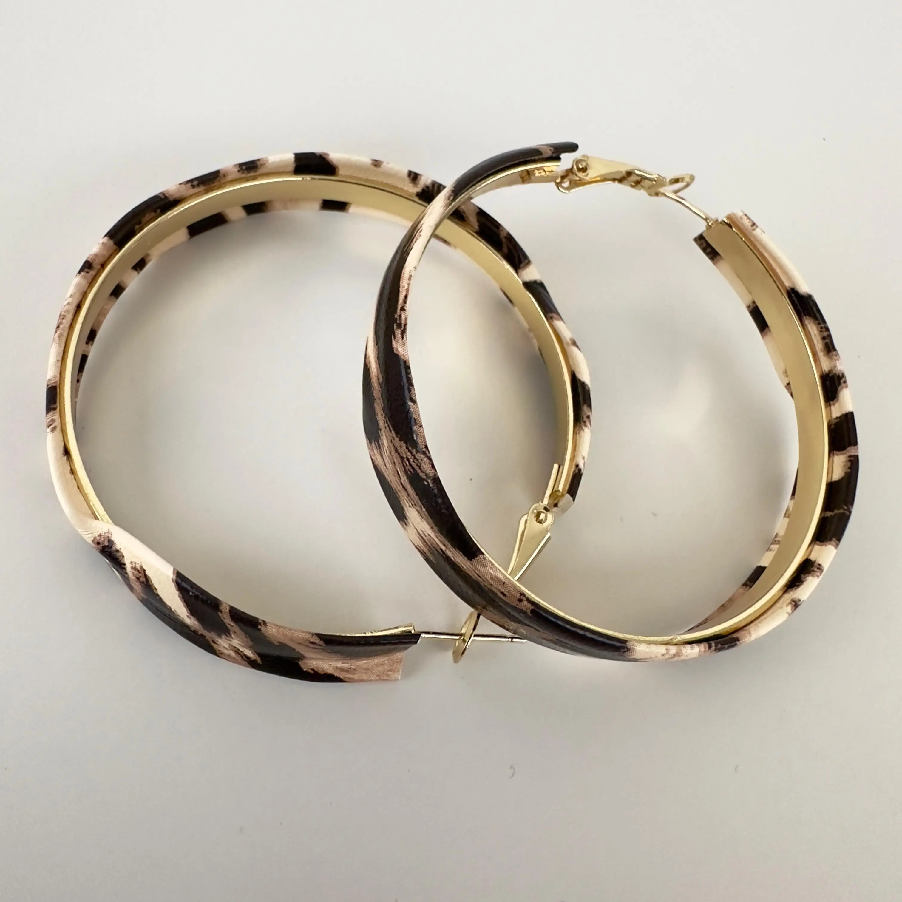 GY0214 Halka Leopar Küpe