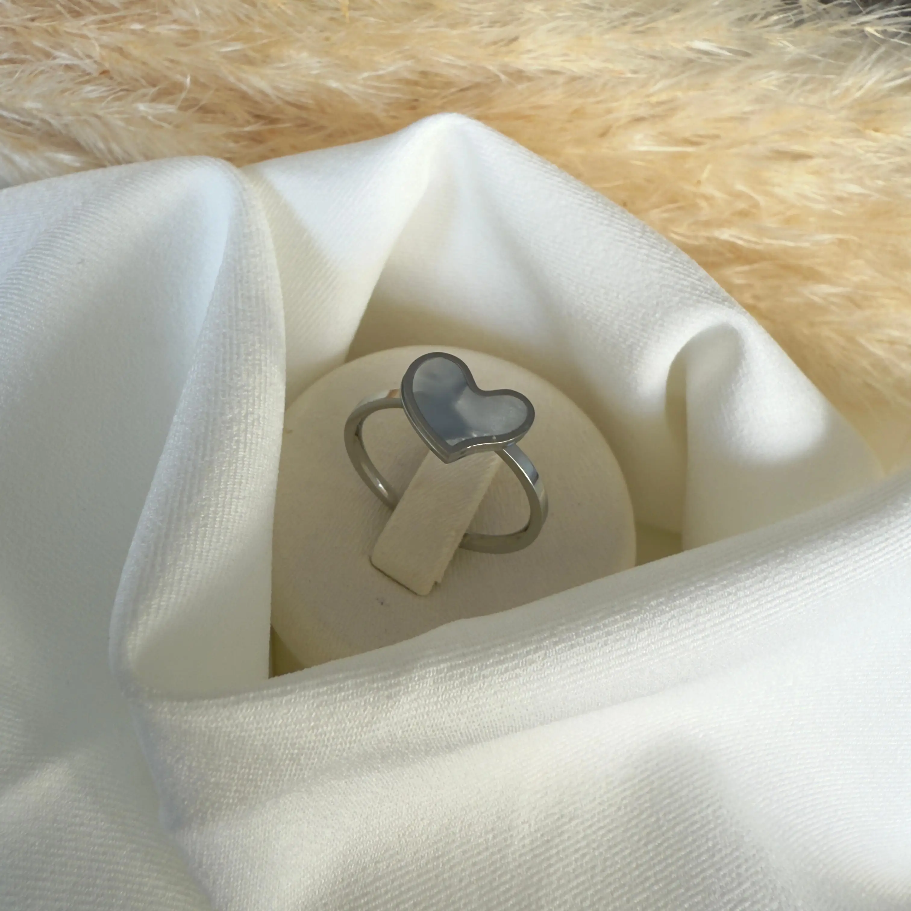 GY0089 Silver Sedef Kalp Yüzük