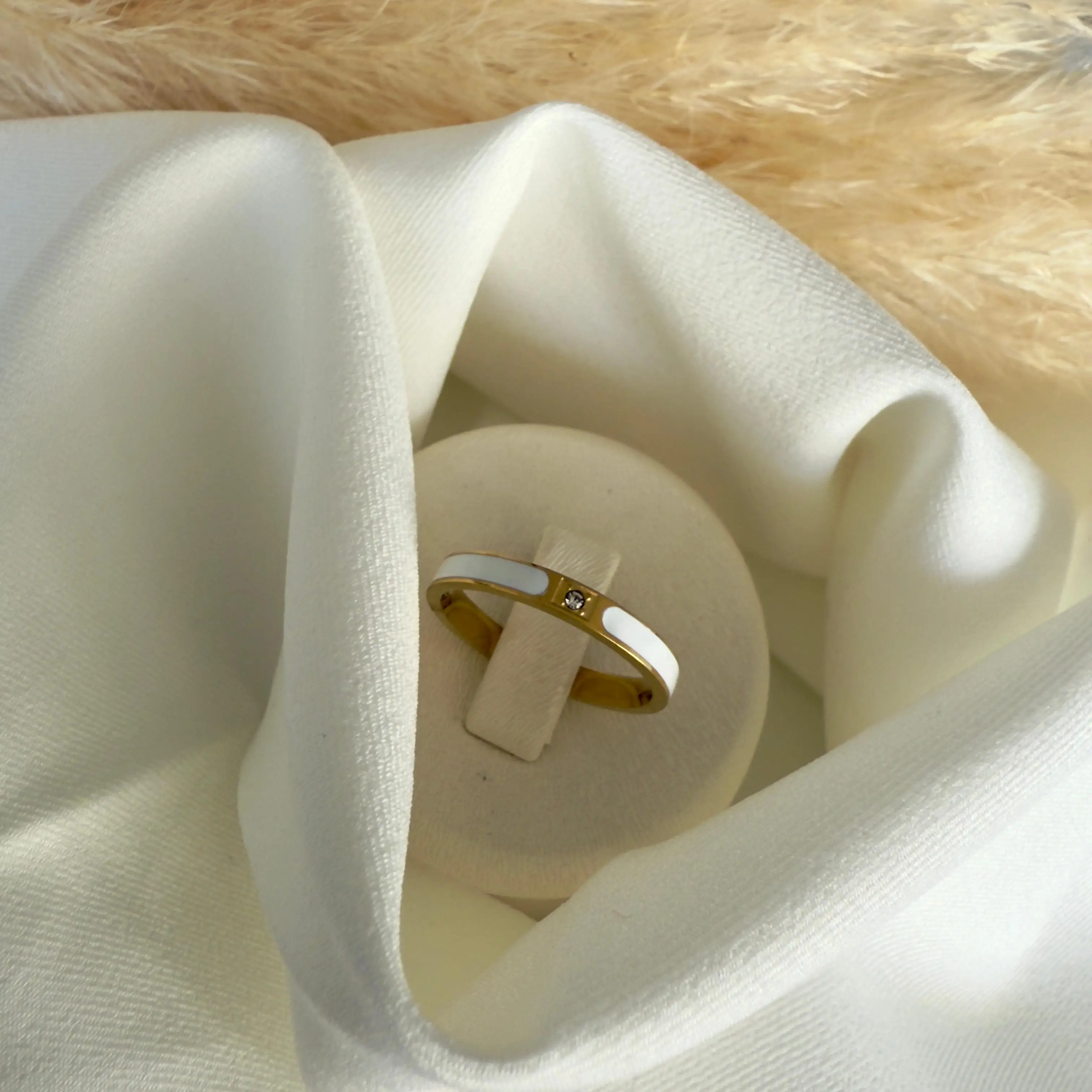 GY0098 Gold Beyaz Tek Taş Yüzük