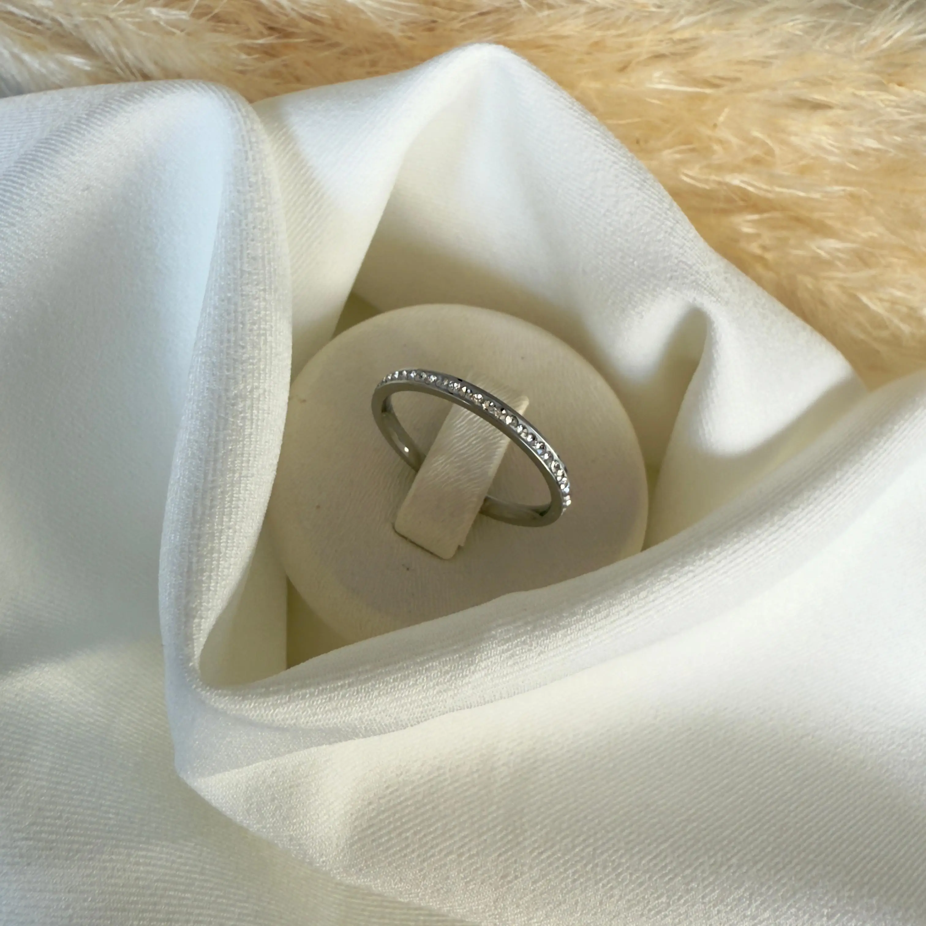 GY0117 Silver Taş Sıralı İnce Yüzük